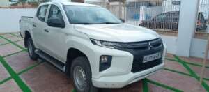 HILUX DOUBLE CABIN